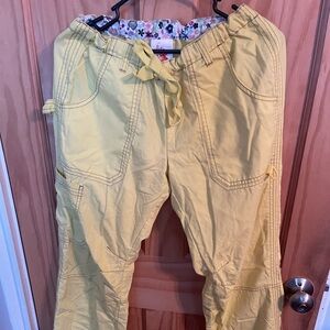 Like New, Kathy Peterson Scrub Pants Size Small Yellow Colored